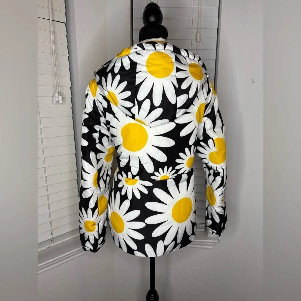 Moncler Black and White Floral Puffer Jacket - Picture 5 of 5